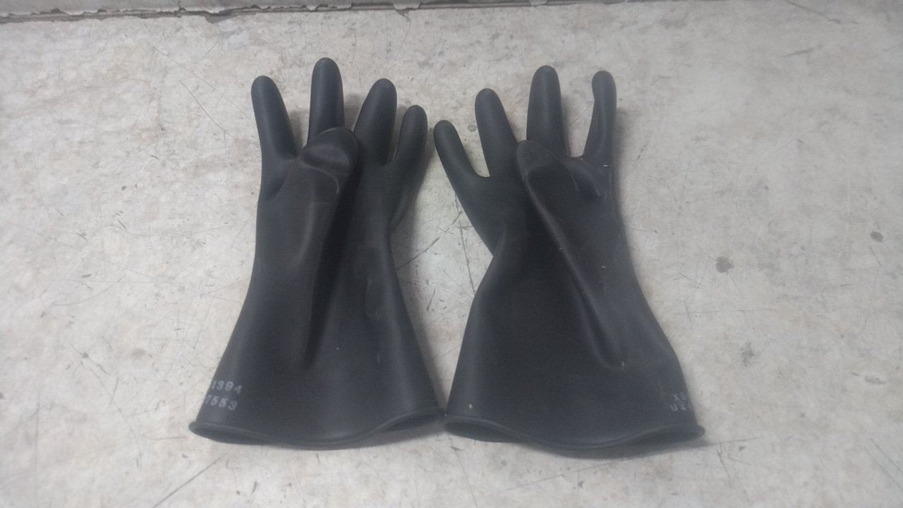 Salisbury GK0011B/10 Size 10 11 In Glove Length Class 00 Electrical Glove Kit