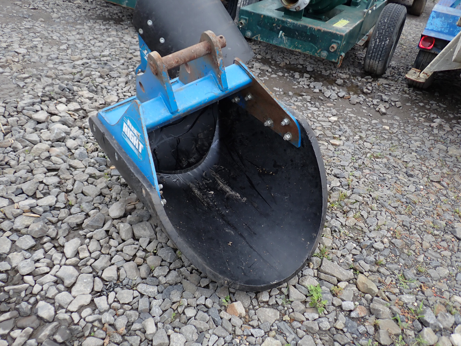 Vail Flexx Right 32″ Digging Bucket CAT 307 308E2 Excavator UTILITY GAS LINE