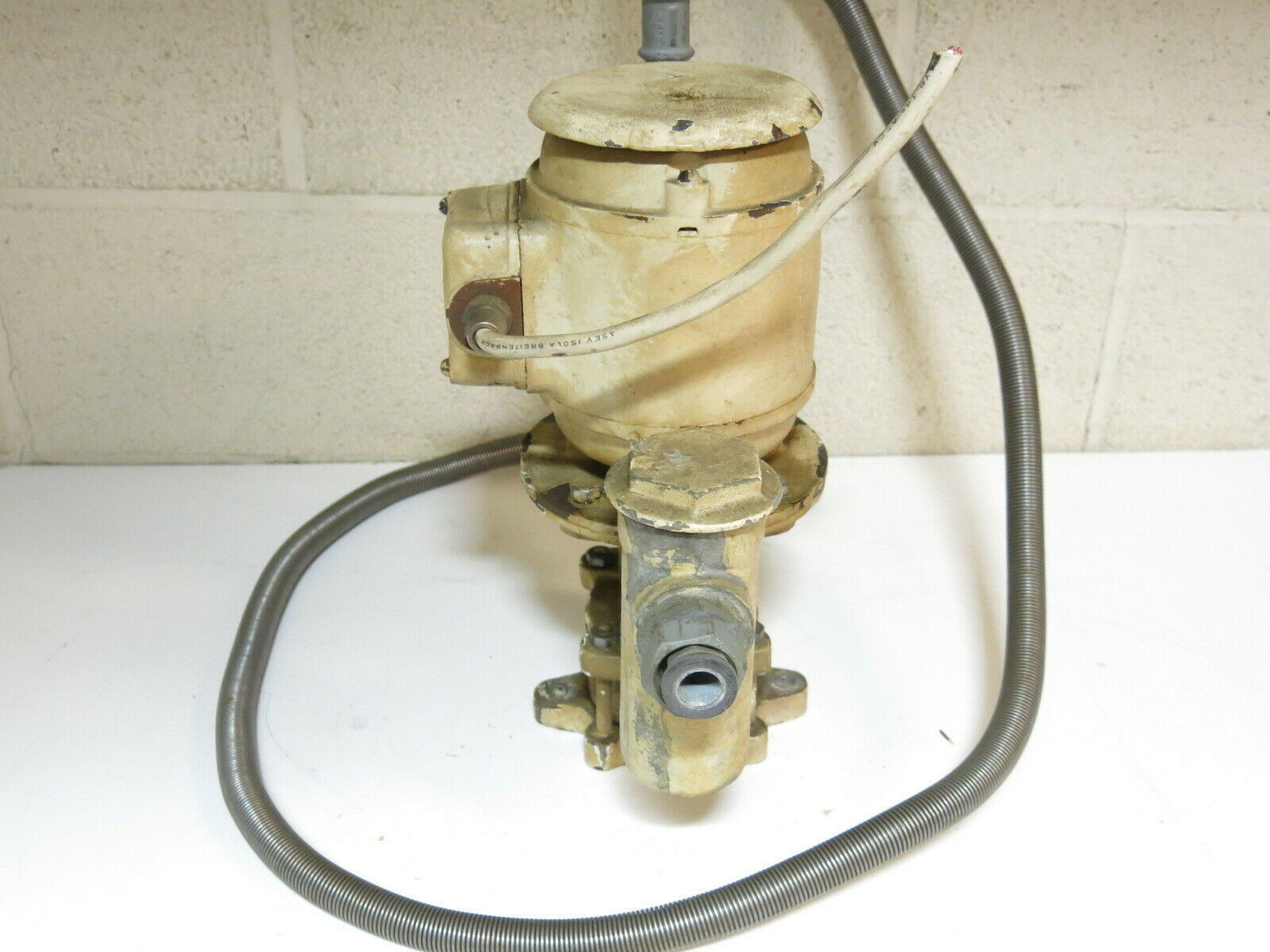 USED SCHINDLER 16″ TALL MOTOR / PUMP 146787 TYPE KDWFN, 220/380 V, 1.55/0.9 A