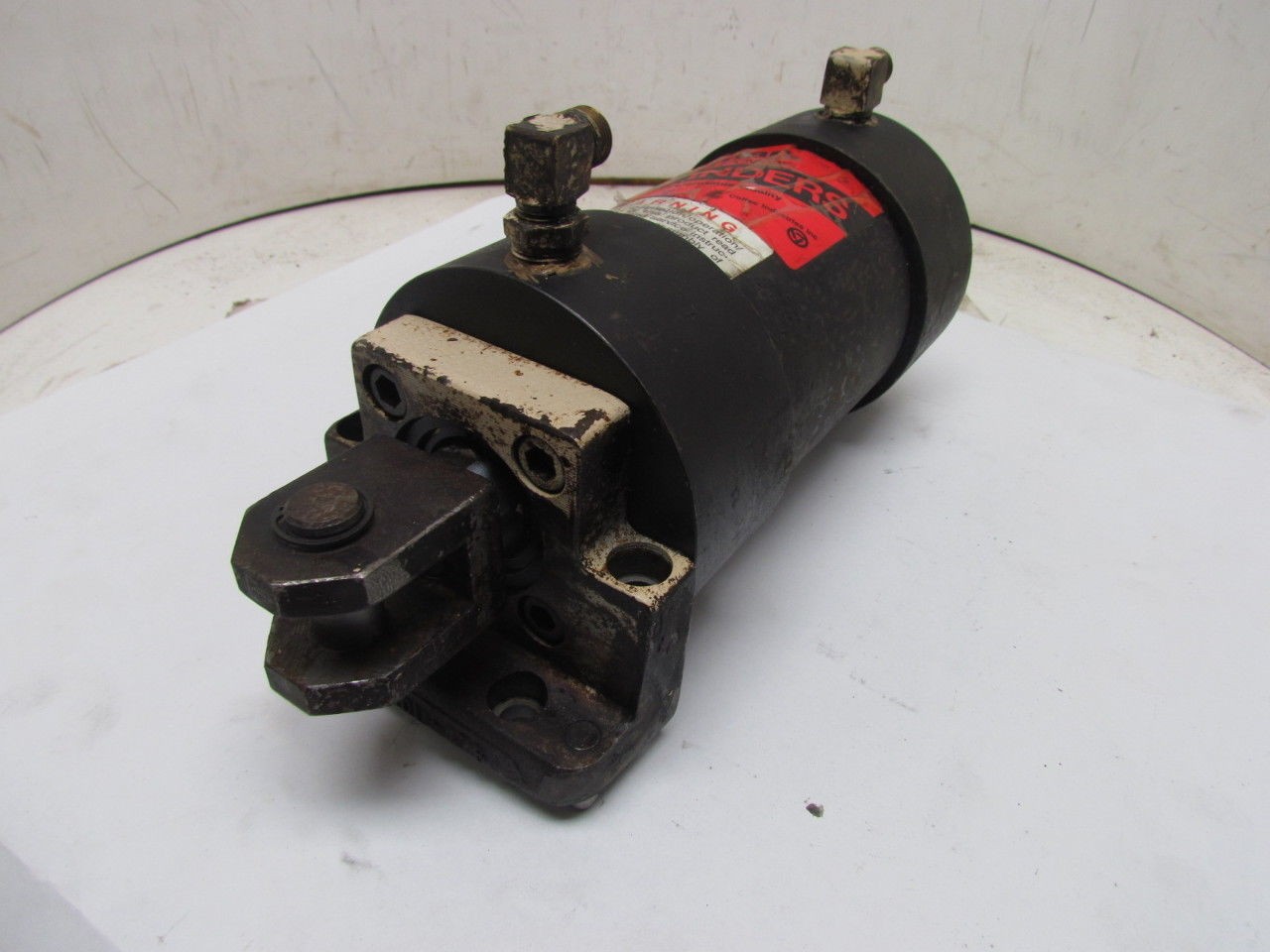Ortman 3.500X4.250 Pneumatic Air Cylinder 3-1/2″ Bore 4-1/4″ Stroke Roundline