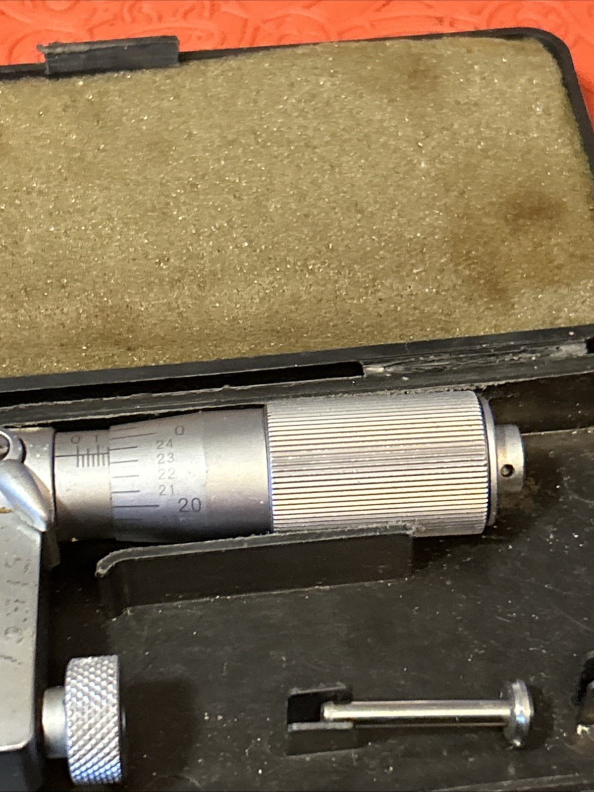 Mitutoyo 117-107 Interchangeable Anvil Micrometer (Y6)
