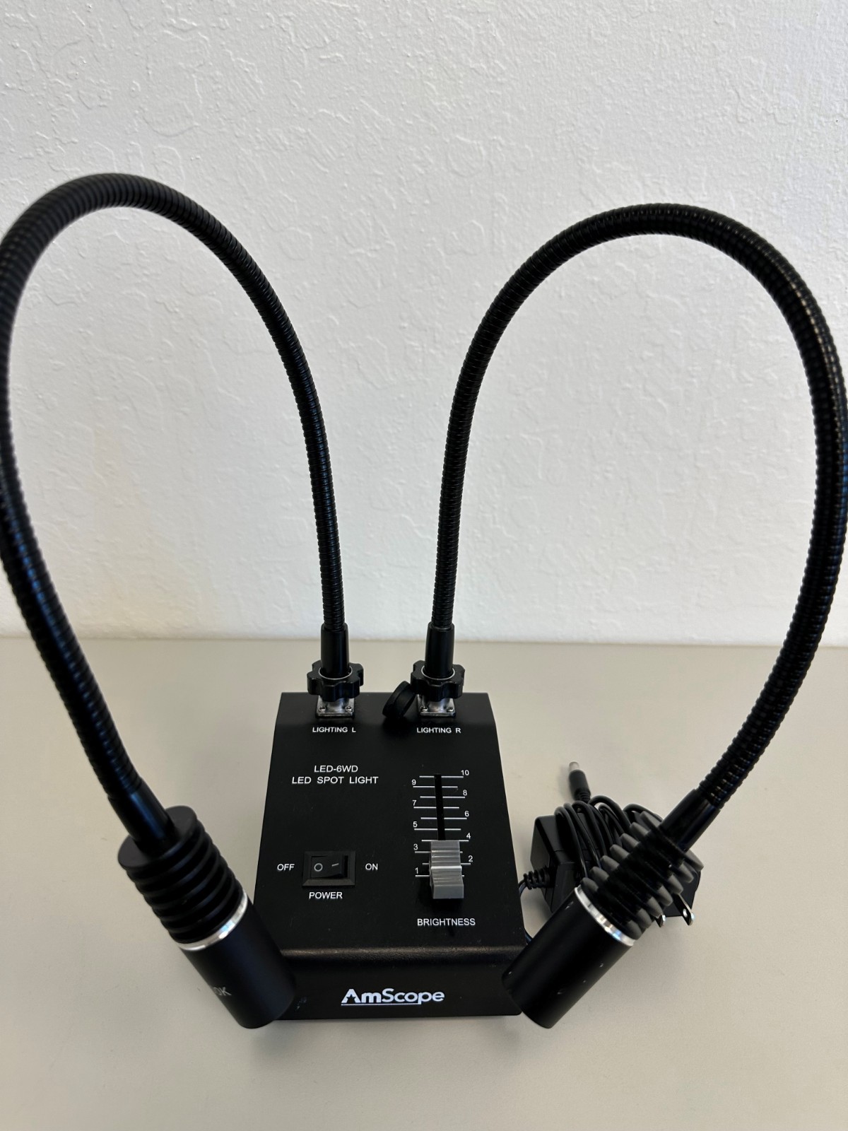 AmScope Led-6W Powerful 6 Watt LED Dual Gooseneck Light Illuminator YAG181102