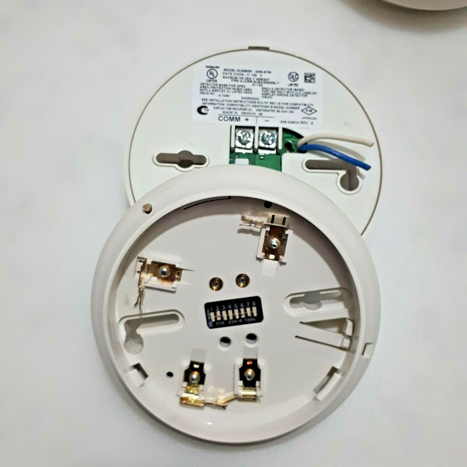 SIMPLEX FIRE DETECTOR BASE 4098-9792 **Free Ship**