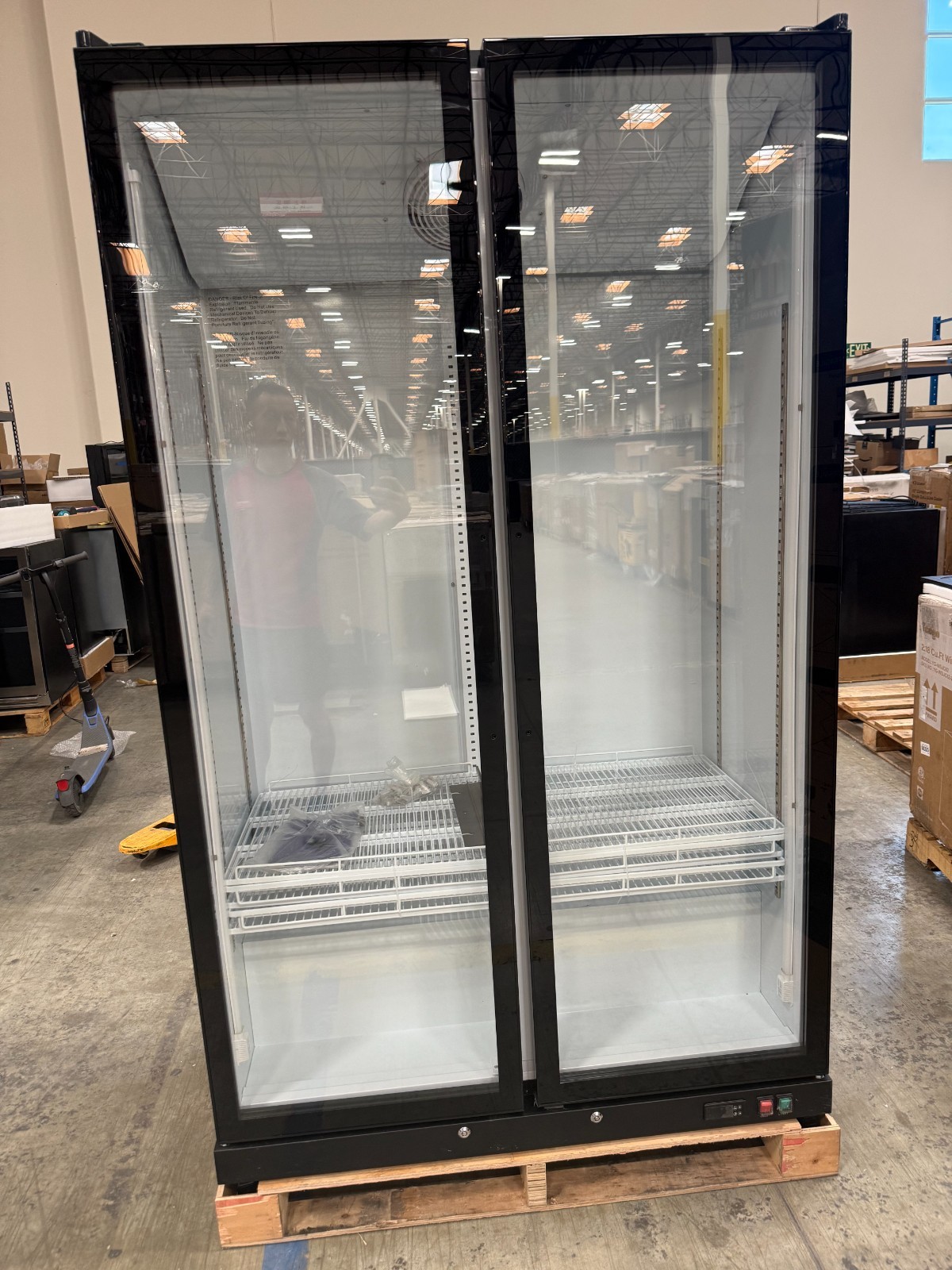 Yeego Commercial Merchandiser Drink Cooler 27.12 Cu.ft Beverage Refrigerator