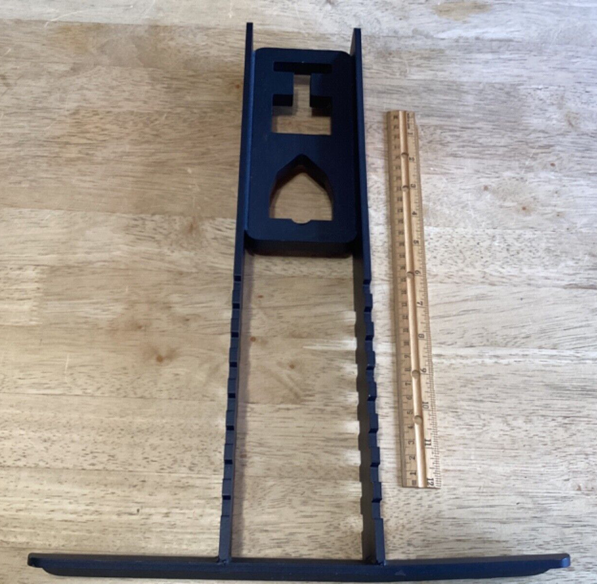 Heavy-Duty T-Post Puller – Robust Steel Plate Design for Efficient Post Removal