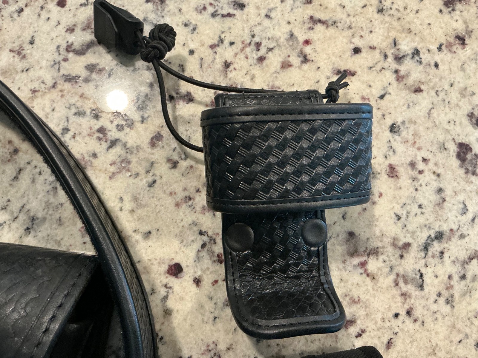 Bianchi Accumold Elite Basketweave Leather Duty Belt 40/42 W/ Accessories