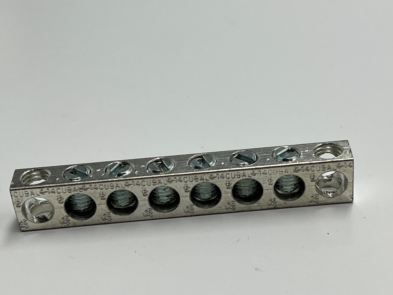 (QTY 100) Ground Bar 4-14CU9AL 6 Position 2 Mounting Holes 2.77 in x 0.43 in