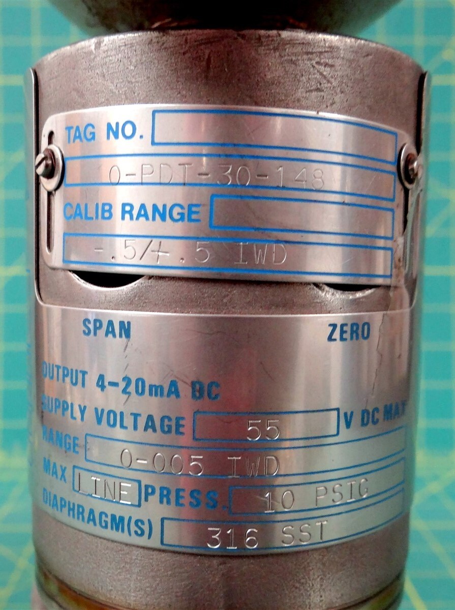 Gould Pressure Transmitter PDT30148 w/Explosion Proof Outlet Body and Cover