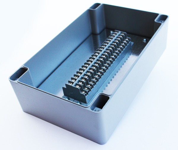 TERMINAL BLOCK ENCLOSURE, CAST ALUMINUM, 40 POSITION,10 AMP IP67 RATED 1057