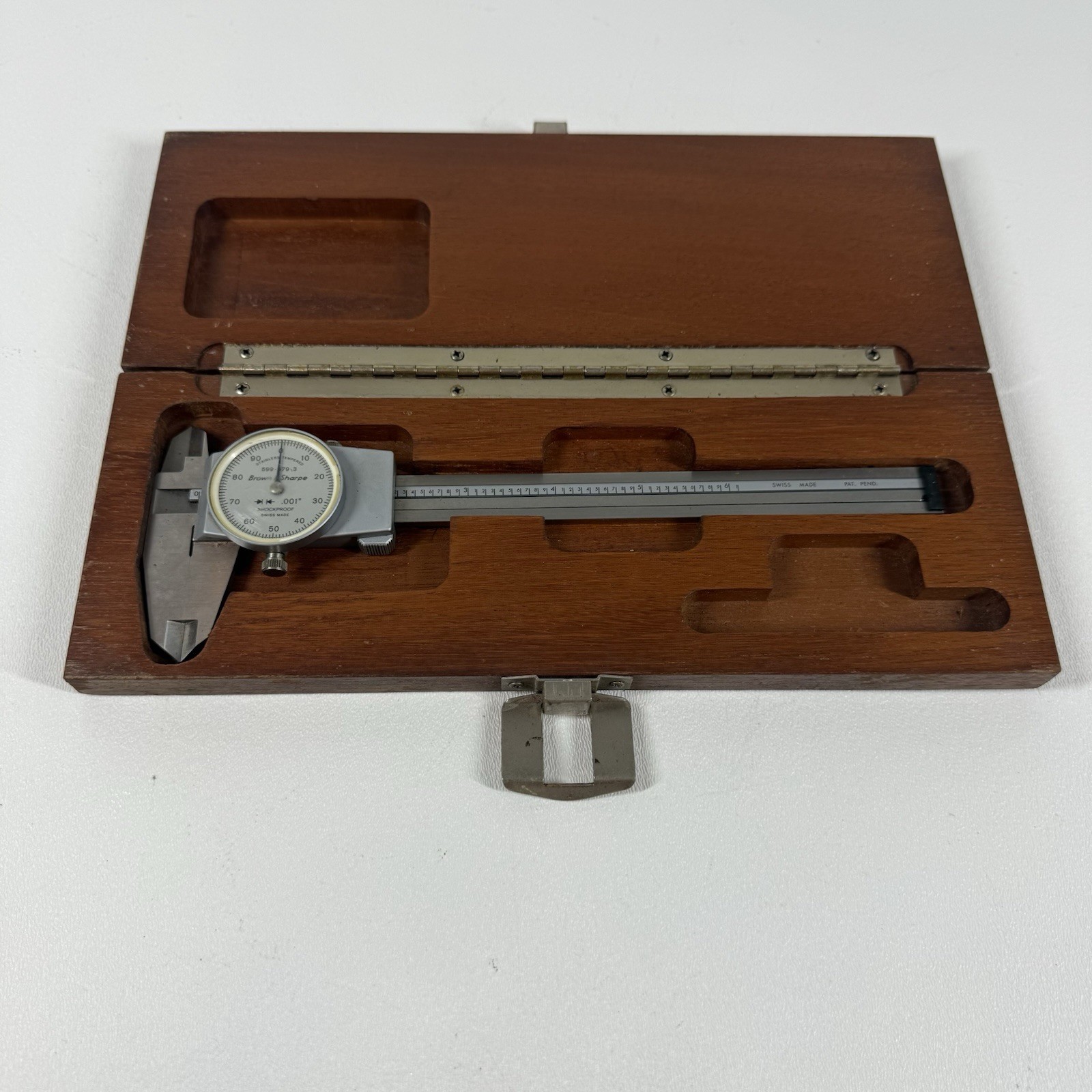 Brown & Sharpe No. 599-579-3 Machinists 6″ Dial Caliper .001″ Swiss *FREE SHIP