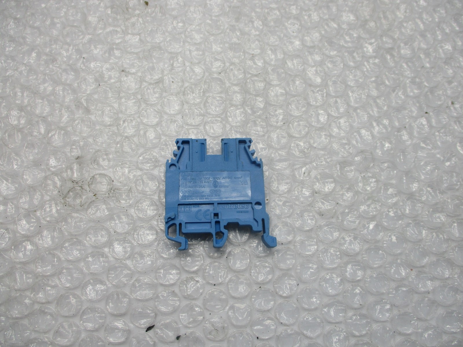 ENTRELEC M4/6 TERMINAL BLOCK LOT OF 3 NSNP