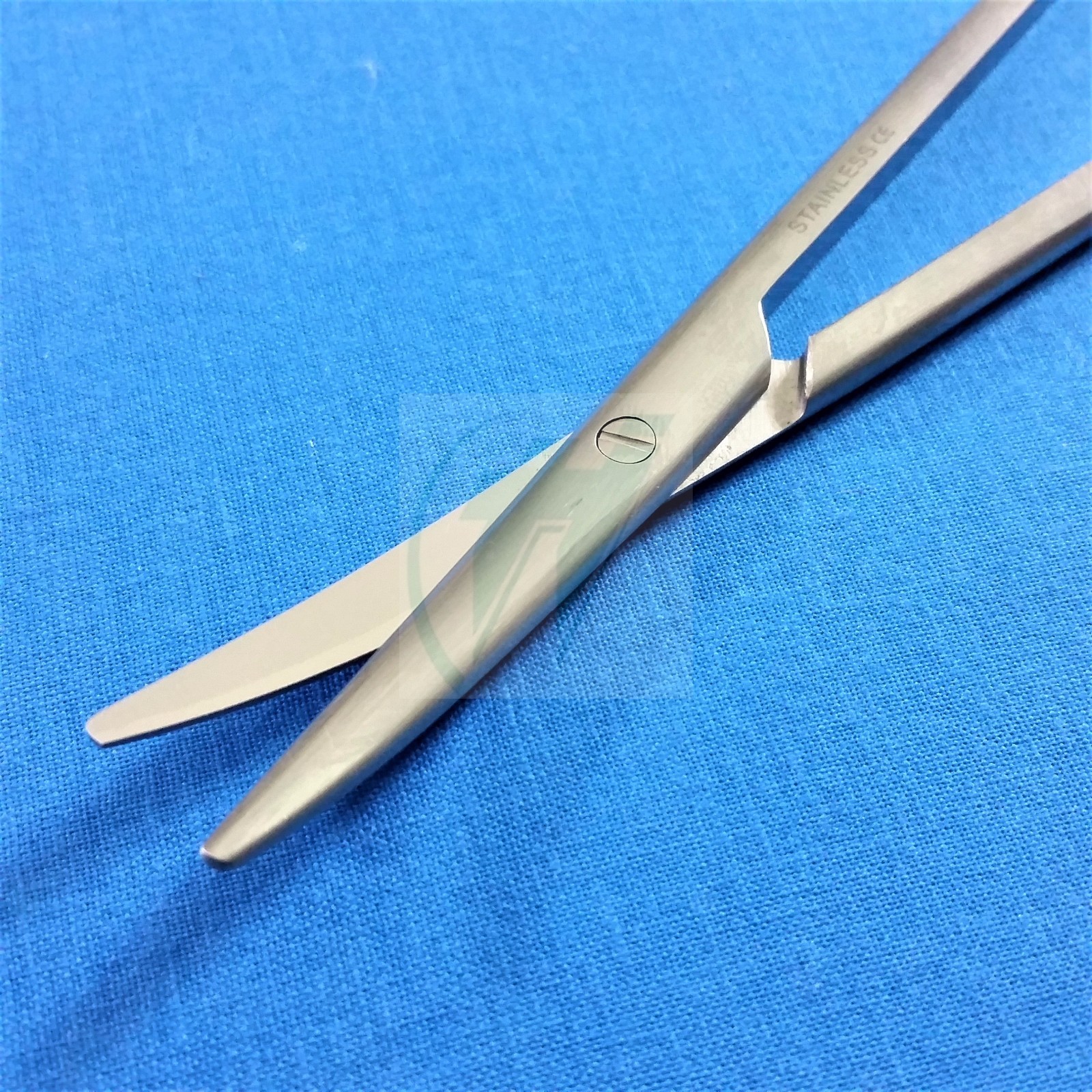 GOLD HANDLE PREMIUM QUALITY METZENBAUM DISSECTING SCISSORS 7″ CURVED BLUNT