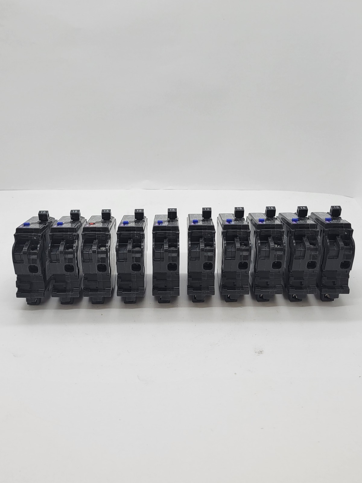 10PC Siemens QA115AFCN Plug-In Circuit Breaker 15A 1P 120V 10KA QAF2N CAFCI