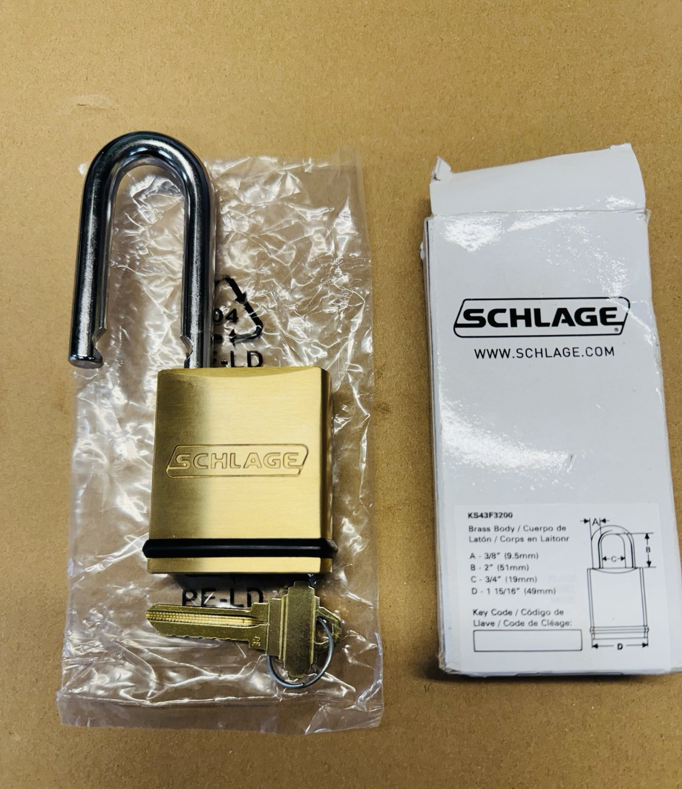 Schlage KS43F3200 Brass Padlock 2″ Shackle “CE’ Keyway Cylinder Removable Core