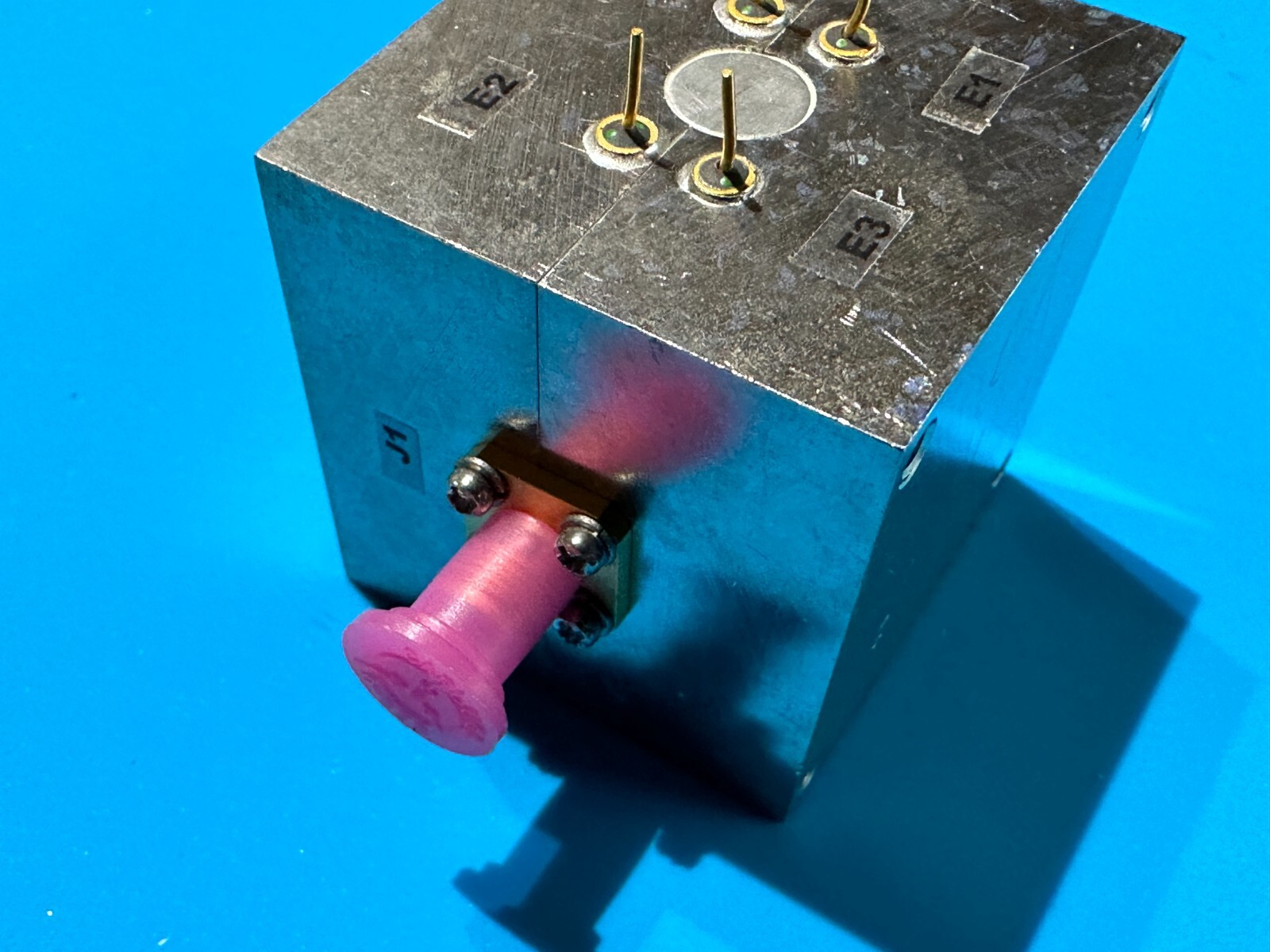 Micro-Lambda Wireless MLFP-1646 bandpass YIG Filter Tektronix Synthesys Research