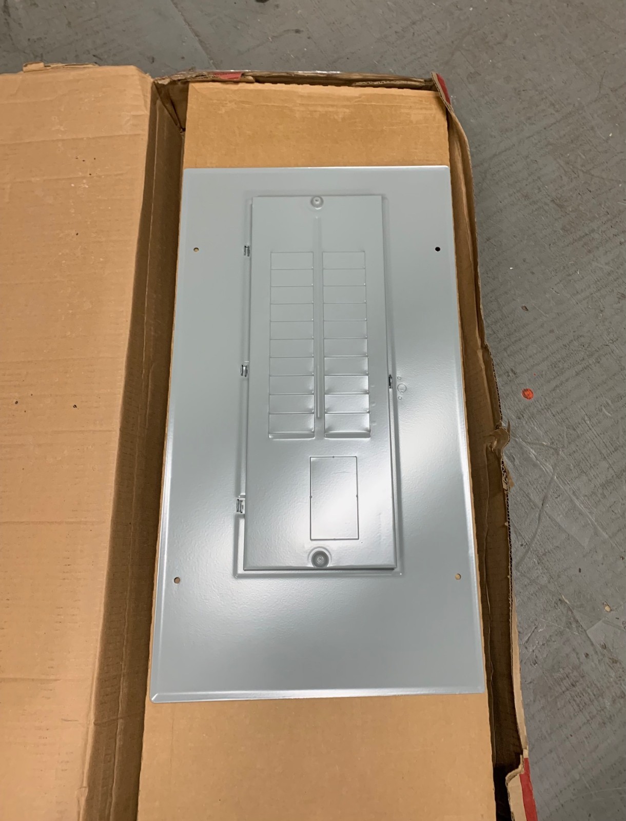 Homeline Square D HOM4080M200PCVP 200 Amp 40-Space 80-Circuit Panel *BOX DAMAGE*