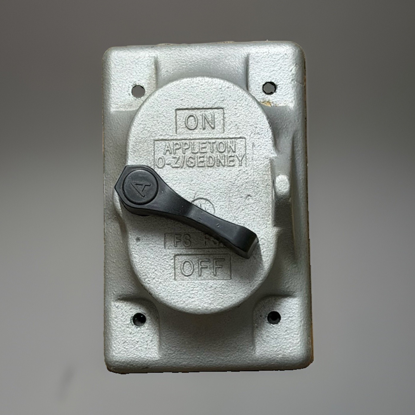 Appleton FSK-1VS Weatherproof Toggle Switch Cover O-Z Gedney Cast Malleable Iron