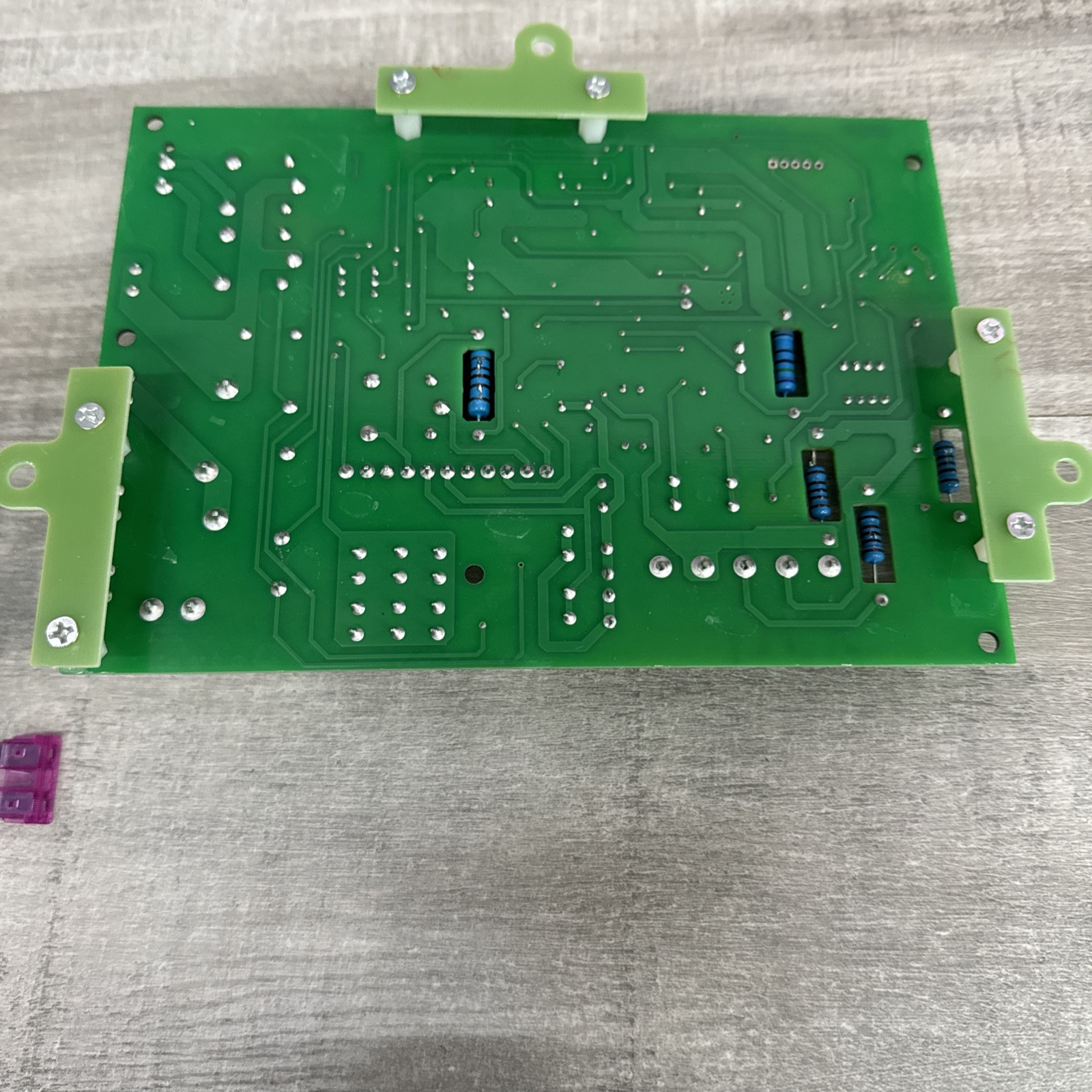 EIIGAR Carrier Furnace Control Circuit Board PCB181DM Open Box C4
