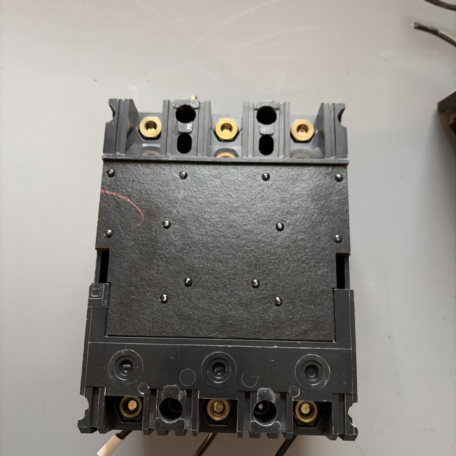 Square D FHL FHL36000M4200 3 Pole 100 Amp 600V MOLDED CASE SWITCH