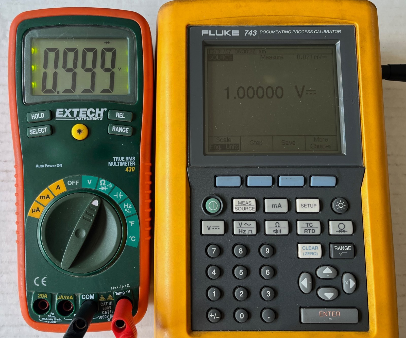 Extech 430 True RMS Digital Multimeter w/TL809 Test Lead Set in 2 Soft Cases
