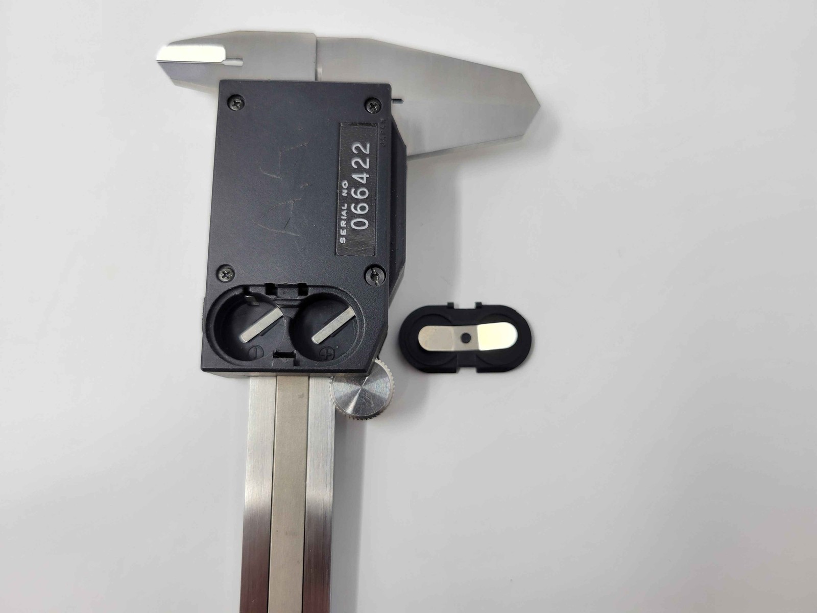 Fowler MAX-CAL Digital Caliper 0-6 in, 0.0005 in Resolution w/ Case