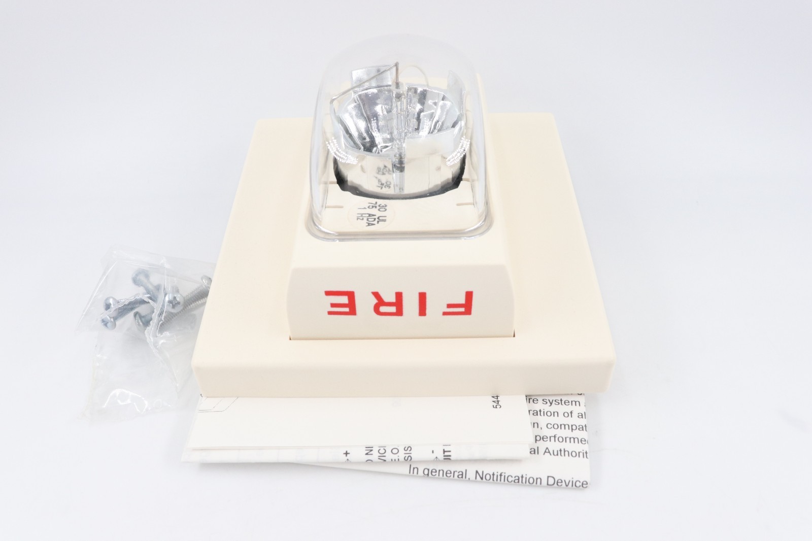 CERBERUS U-S30-W-C SIEMENS 500-696879 WHITE STAND ALONE STROBE, 30/75CD 20-31VDC