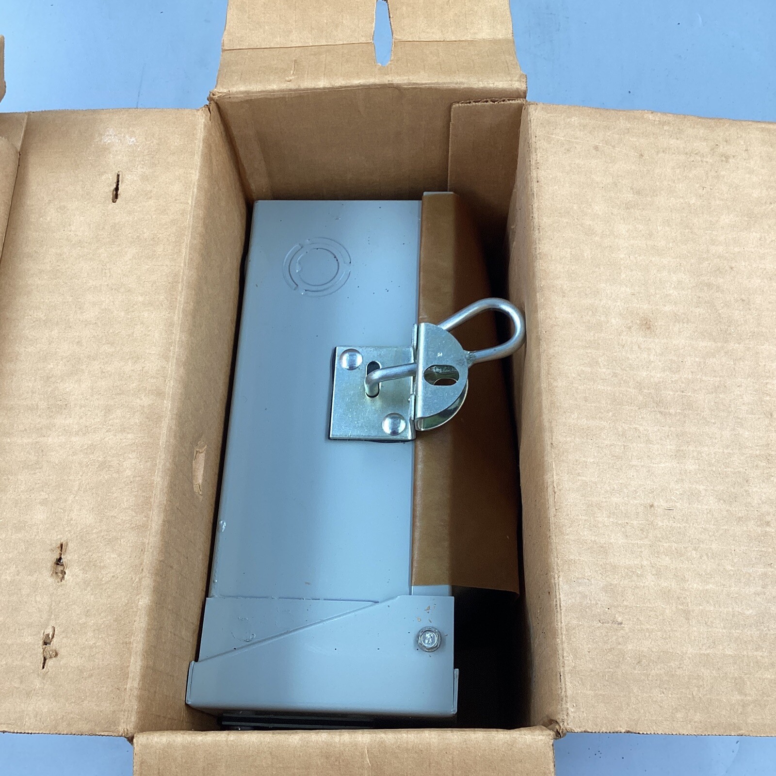 HOUSTON STOCK NEW SIEMENS NR421 DISCONNECT SWITCH 30A 240V NEMA 3R FREE SHIPPING