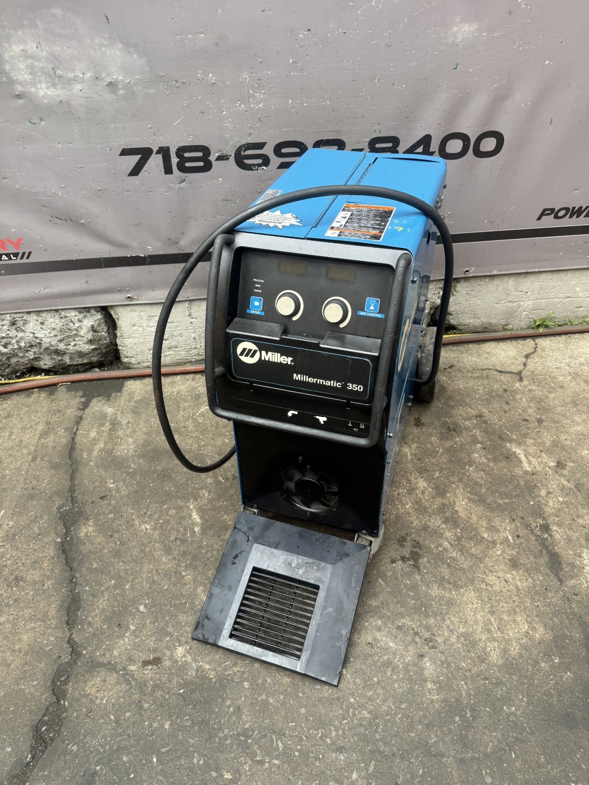 Miller Millermatic 350 MIG Welder Semi-Automatic Feed. Single or 3 Phase. Nice.