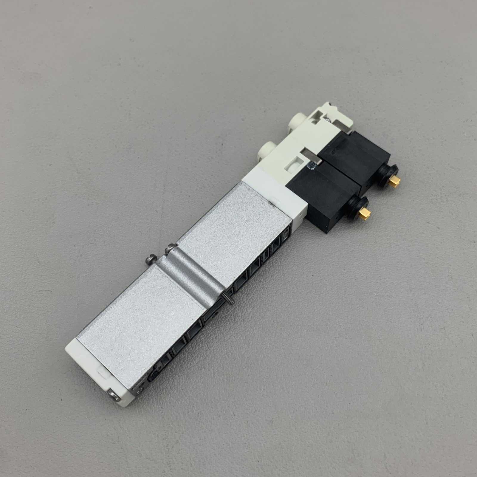 NEW FESTO VMPA1-M1H-K-PI 533347 Solenoid Valve US