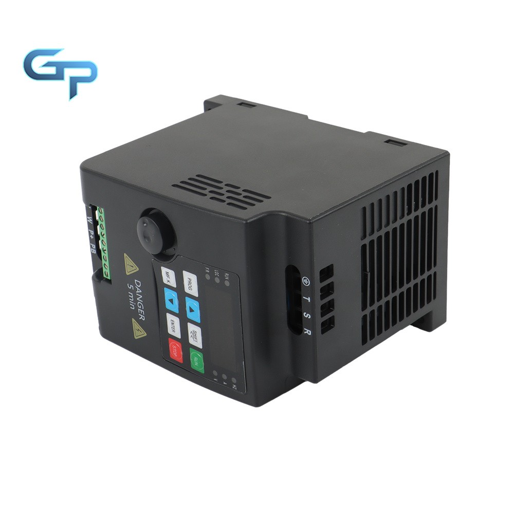 VFD Single To 3 Phase Variable Frequency Drive 2.2kW 3HP 220V Inverter