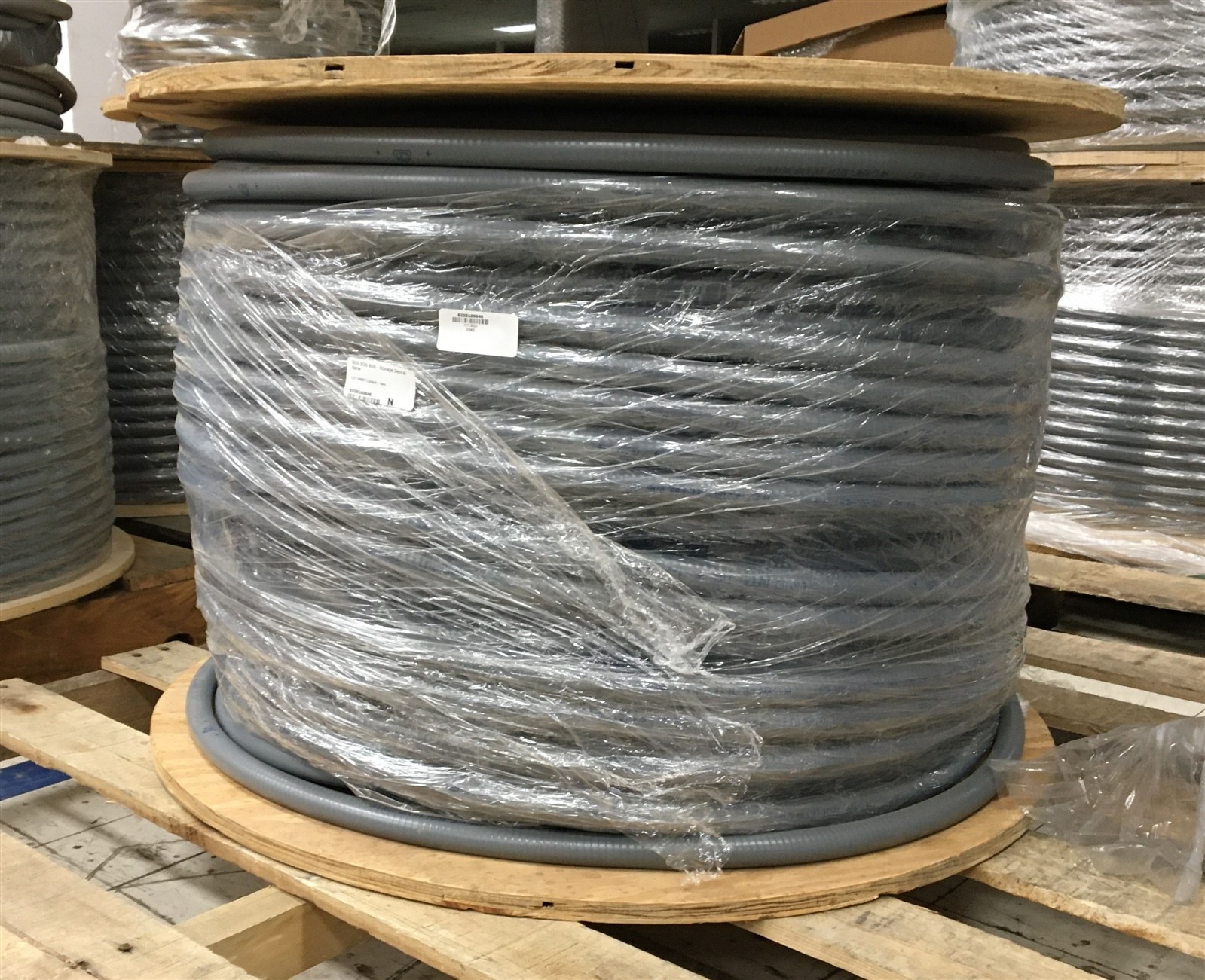 1000′ PVC-Coated Galvanized Steel Type EF Gray Liquidtight Conduit 1/2″ Cut Reel