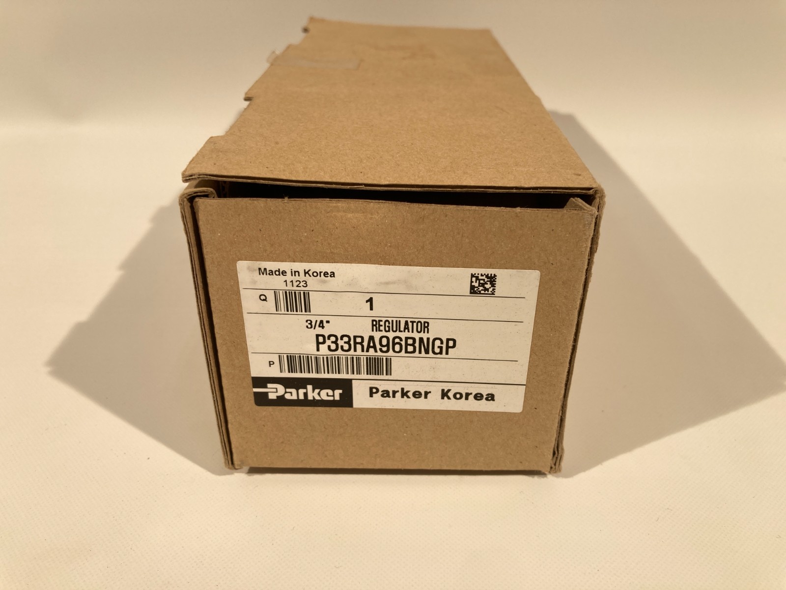Parker P33RA96BNGP Pneumatic Regulator NPT 3/4″ 125 psig, 8 bar, 0.8 MPa