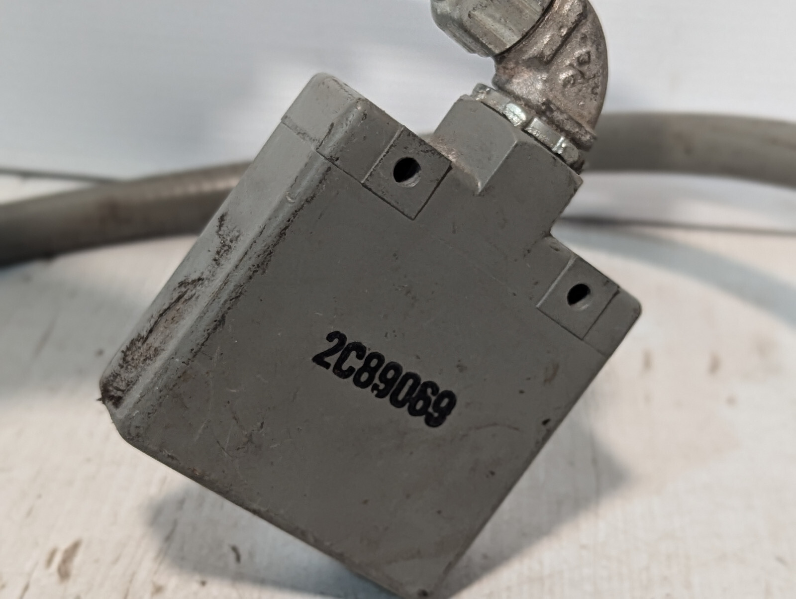 Micro Switch 4FR1-25 Proximity Switch w/Anaconda Type E.F. Metal Hose -Free Ship