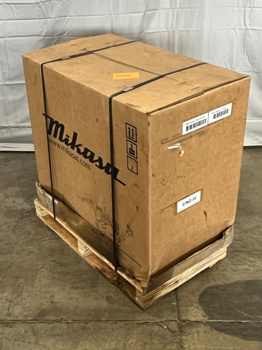 MIKASA MVC60VTHW 4.0 HP Forward Plate Ground Compactor 2,315 LBF 10.3 vpm*