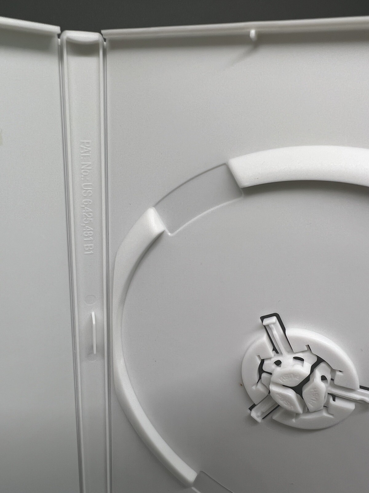 2 PCS PATENTED 14MM STANDARD SINGLE DVD CASE, WHITE, MADE IN US, QPSD20-08