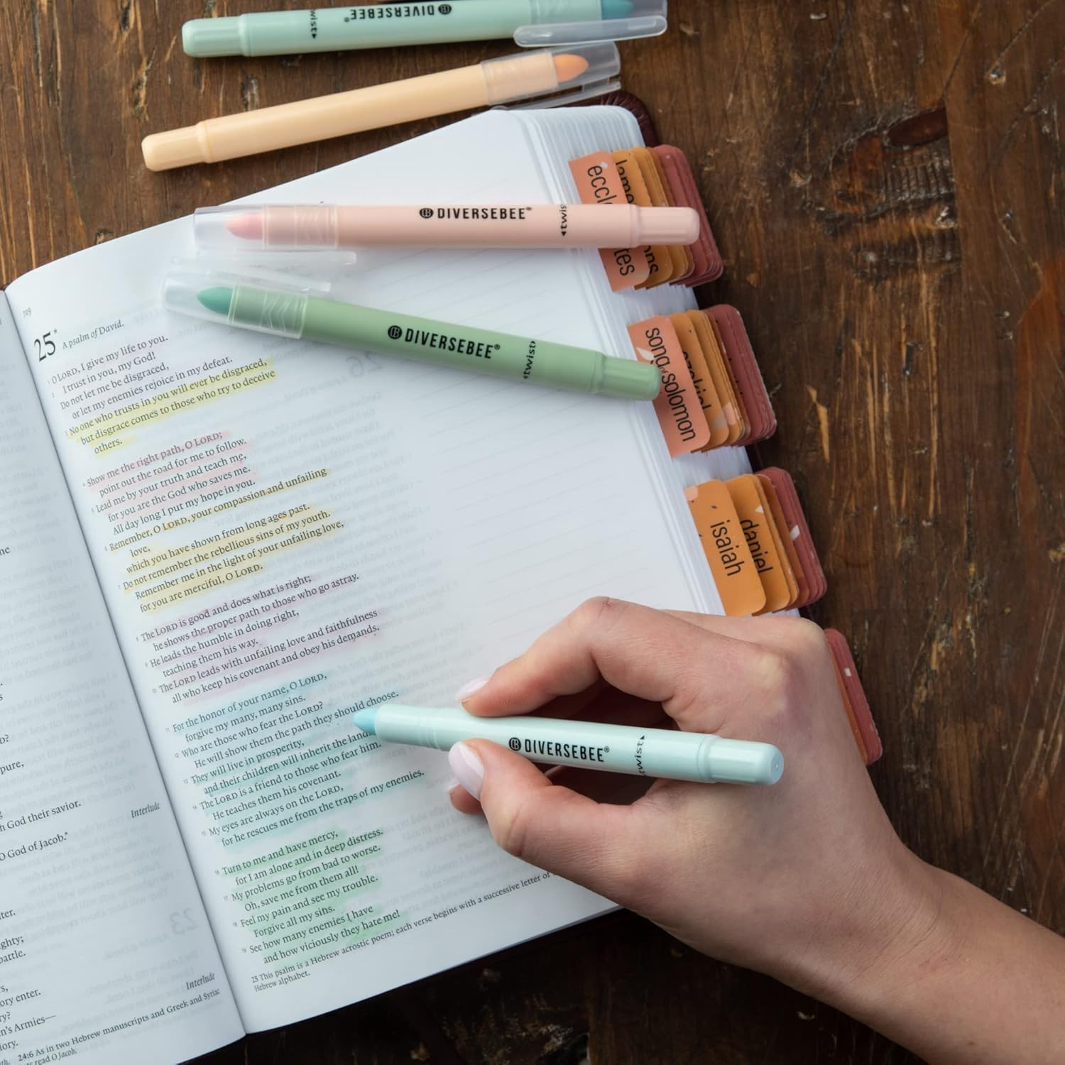 Bible Highlighters and Pens No Bleed, 8 Pack Assorted Colors Gel Highlighters Se