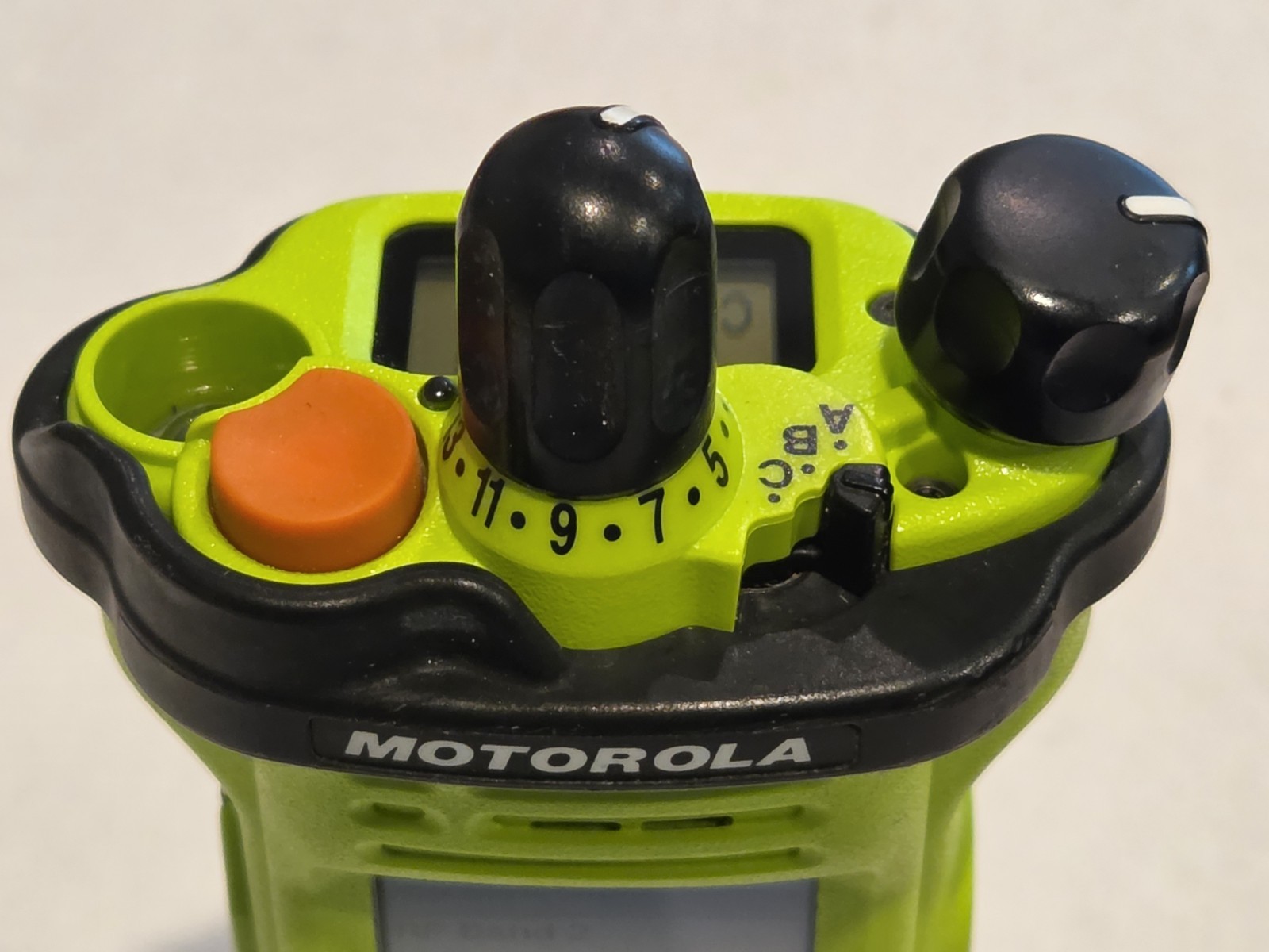 Motorola APX7000 XE VHF-700-800Mhz FPP V27 FW Phase 2 TDMA P25 9600 ADP