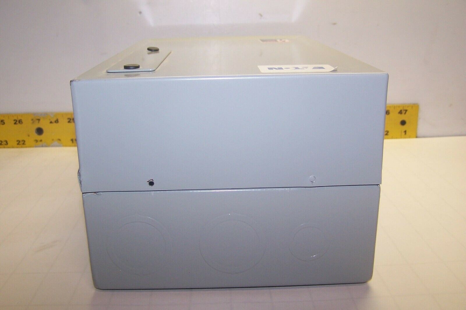 NEW EATON ELECTRICALLY HELD LIGHTING CONTACTOR 30 AMP 240V COIL ECL03C1B6A