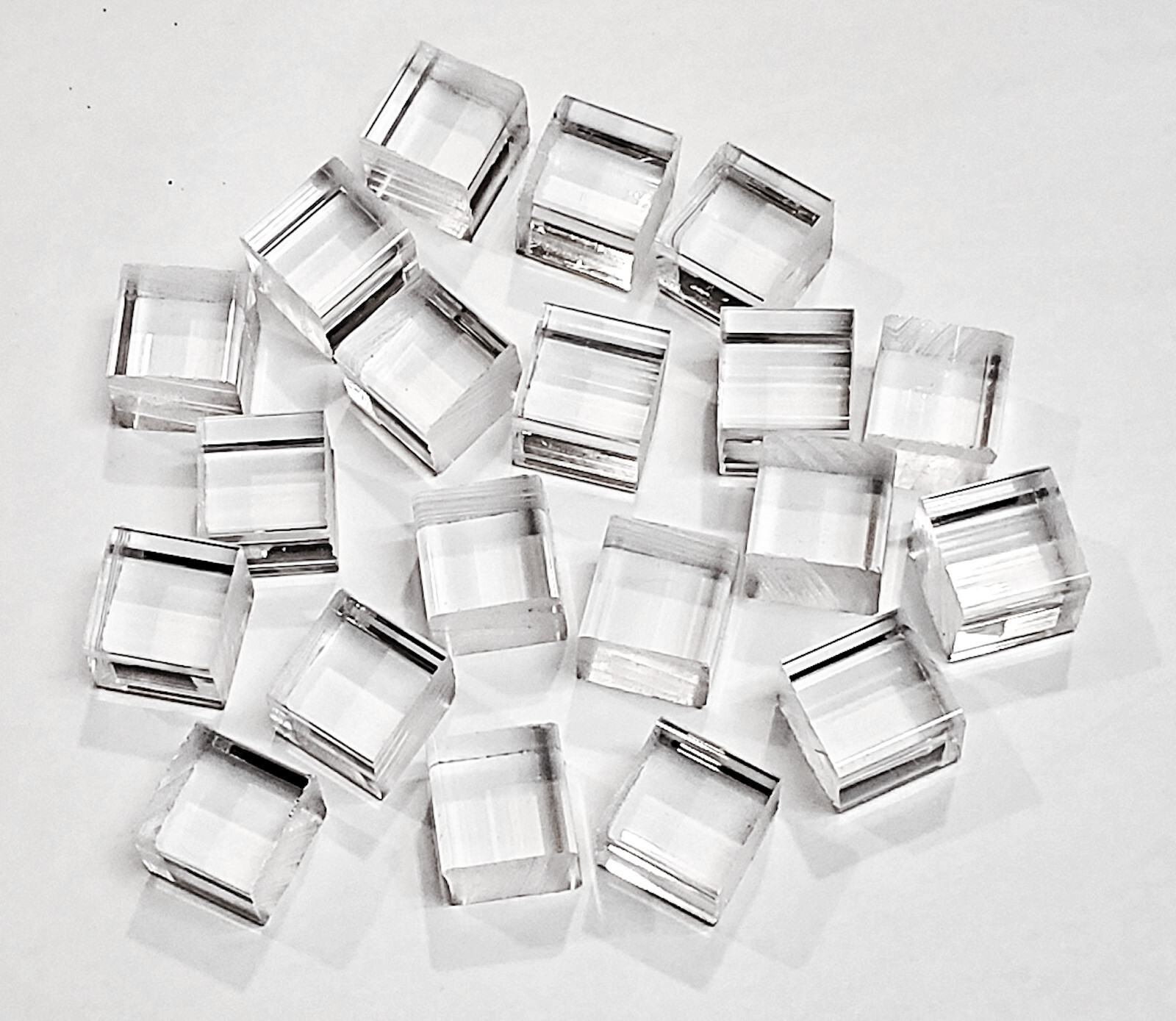 20 Pieces 3/4” x 3/4″ x 3/4” Clear Square Acrylic Plexiglass Plastic Cubes Rod