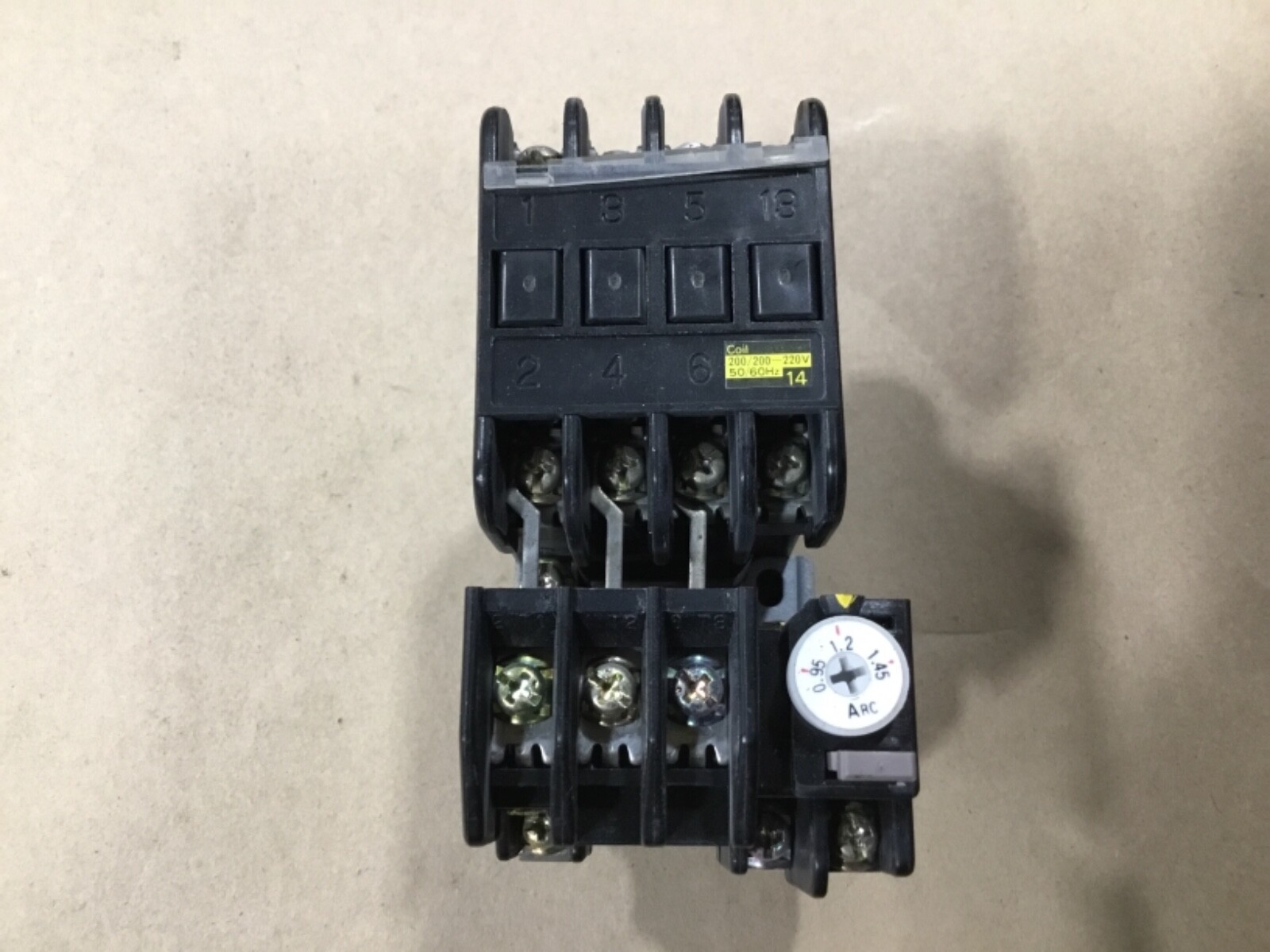 Fuji SRCA3631-0/X Magnetic Contactor 200/200-220V With TR-0/3 Overload #46T12
