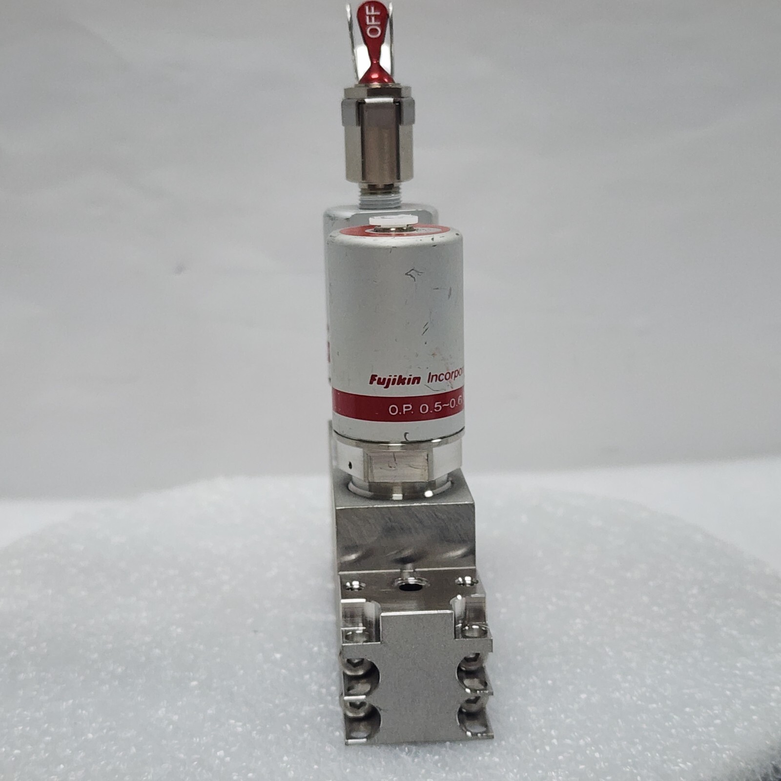 Lam 766-077821-501 Rev C, Fujikin 0.P. 0.5-0.6 MPa, Type NC Assy,Jp,_96973