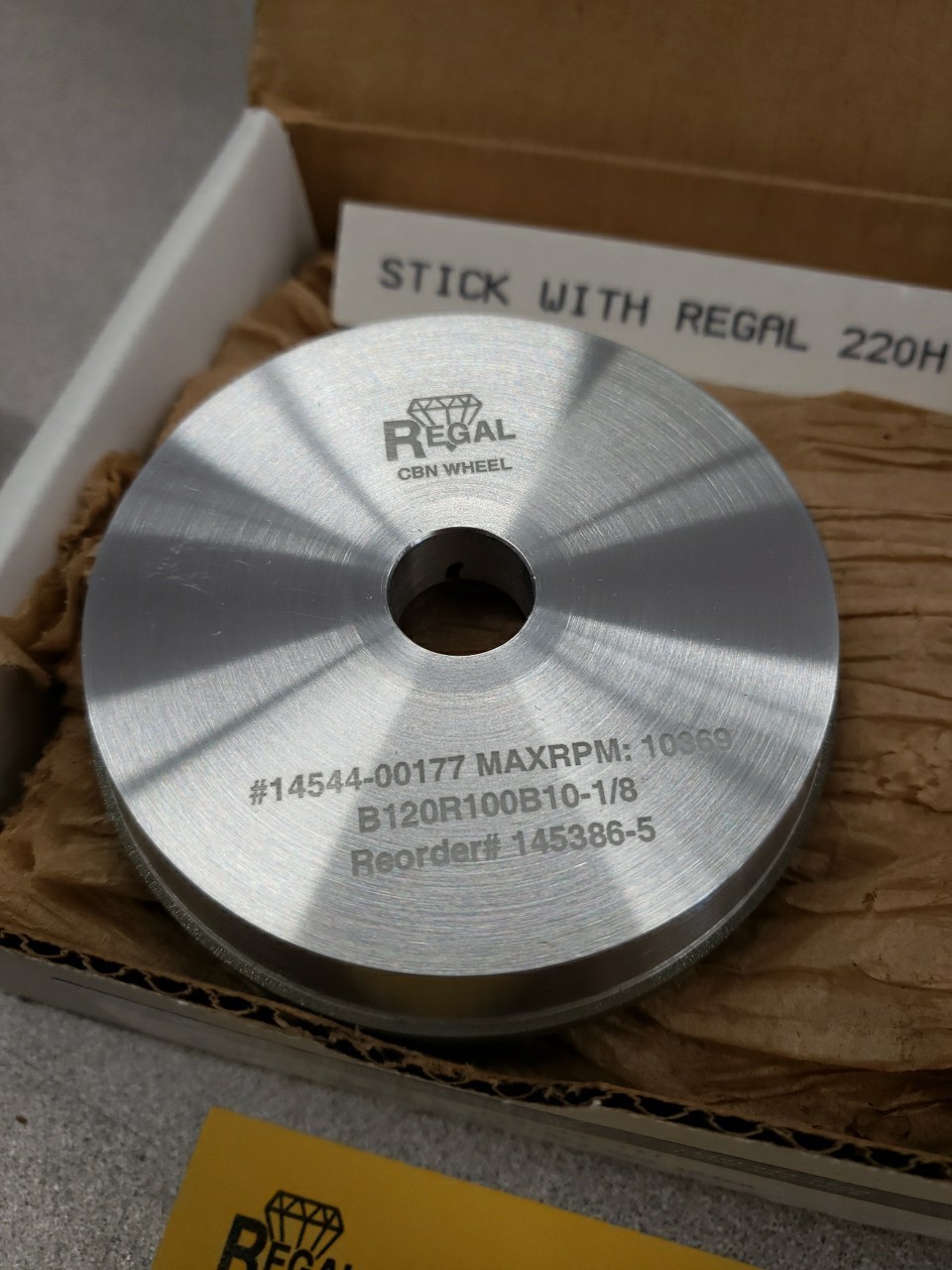 Regal CBN Grinding Wheel 3-1/2in x 1/4in x 5/8in Hole 14544-00177