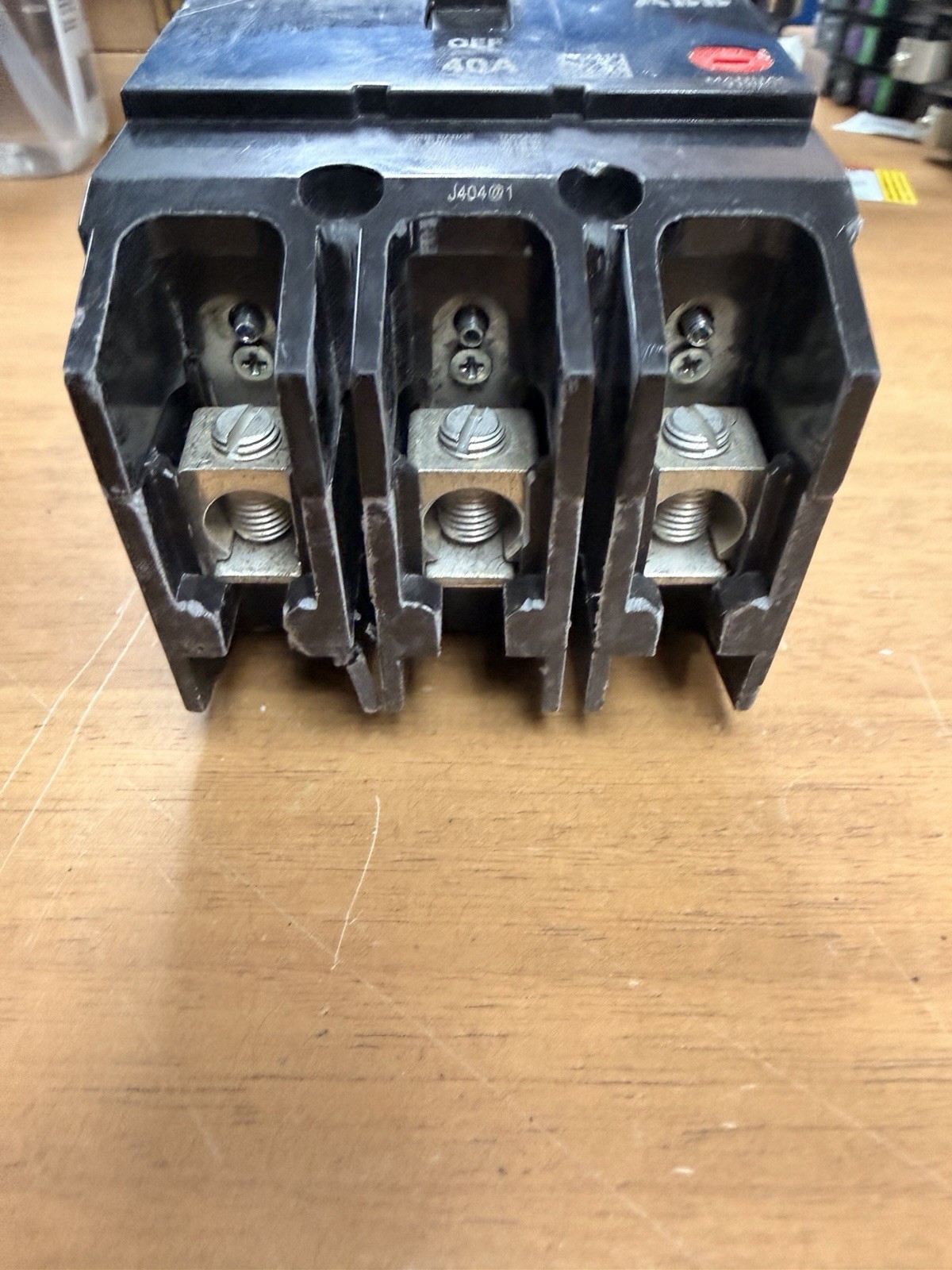 General Electric ABB TEY340 Bolt-On Circuit Breaker 40A 3 POLE 3PH 480/277V TEY