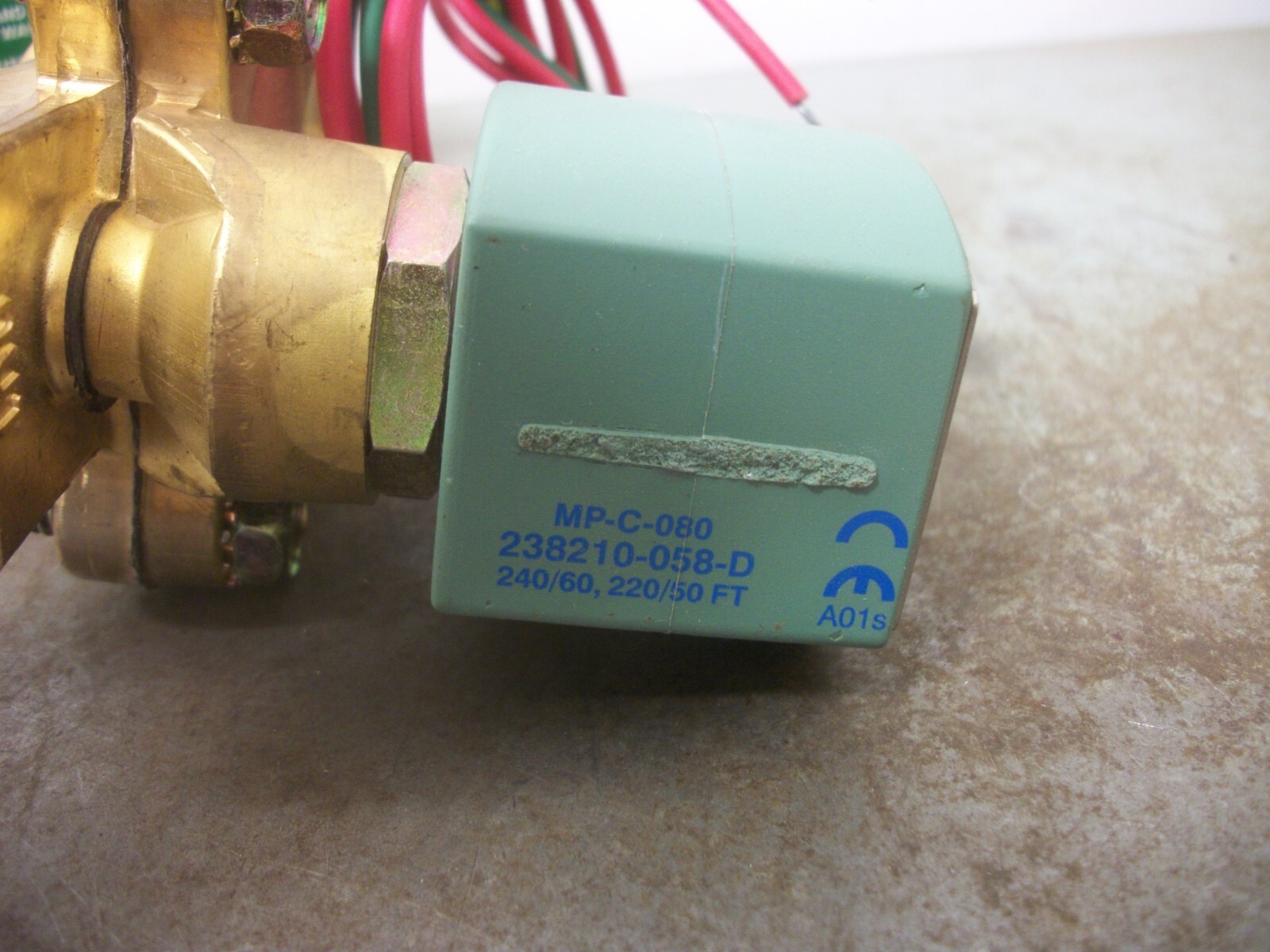 ASCO RED HAT 3/4″ SOLENOID VALVE 8210G3 240VCOIL 5-150PSI 6.1WATT NIB