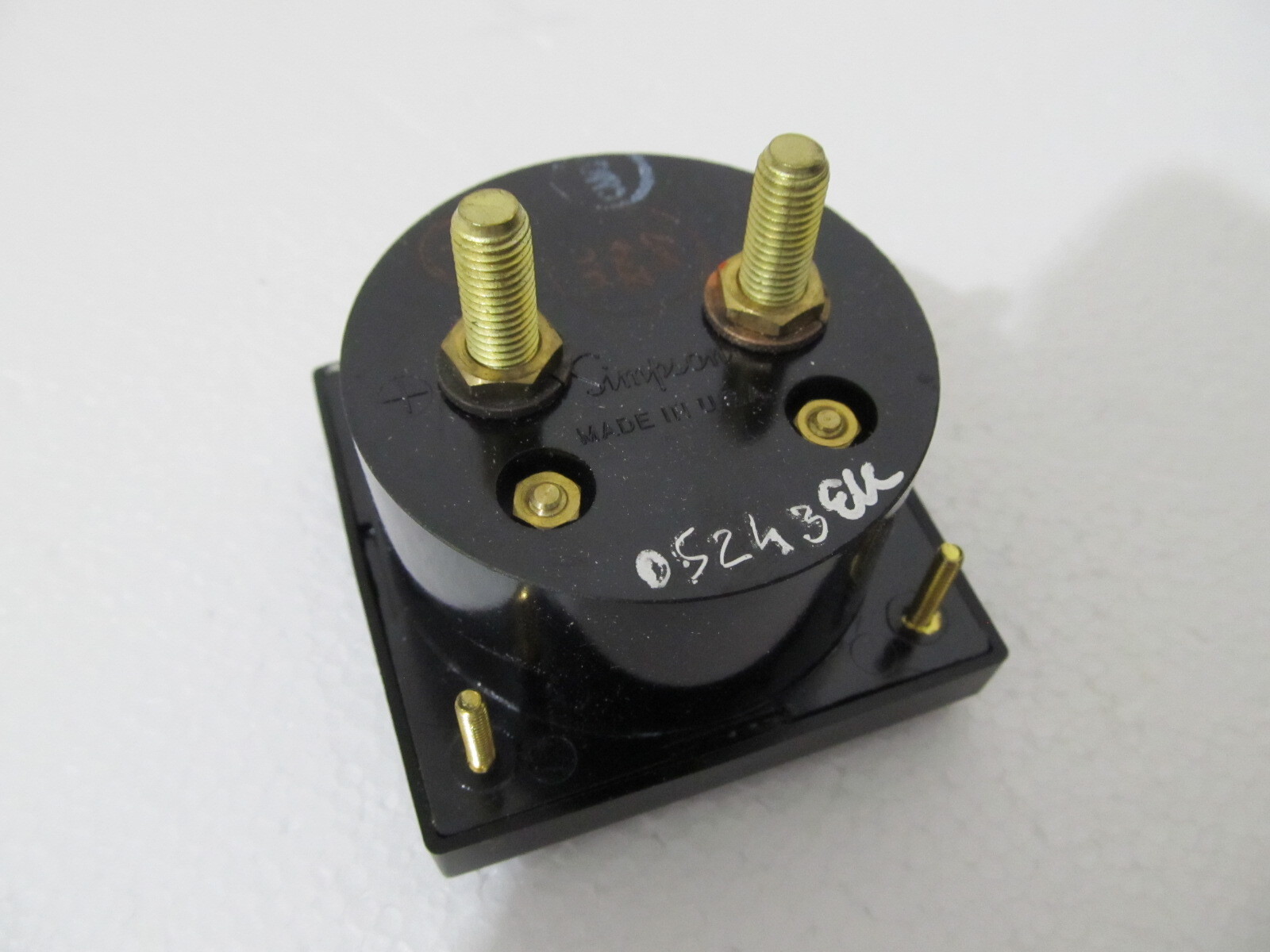 Simpson 0-1000 DC Volts Model 1227 w/ 183 Multiplier Range – 1000V, RES 2 MEG Ω