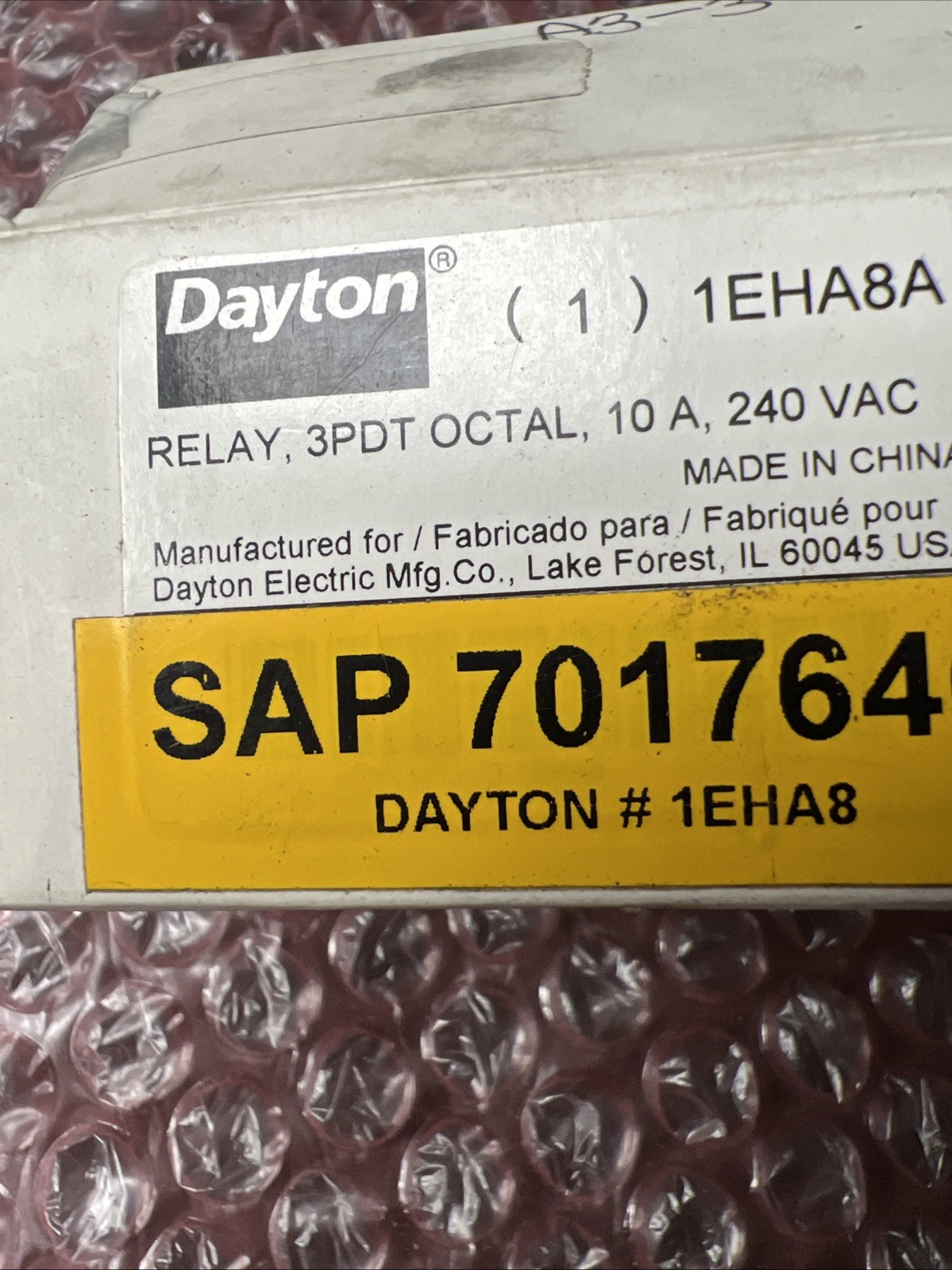 NEW IN BOX Dayton 1EHA8A Relay 3PDT Octal 10A 240VAC