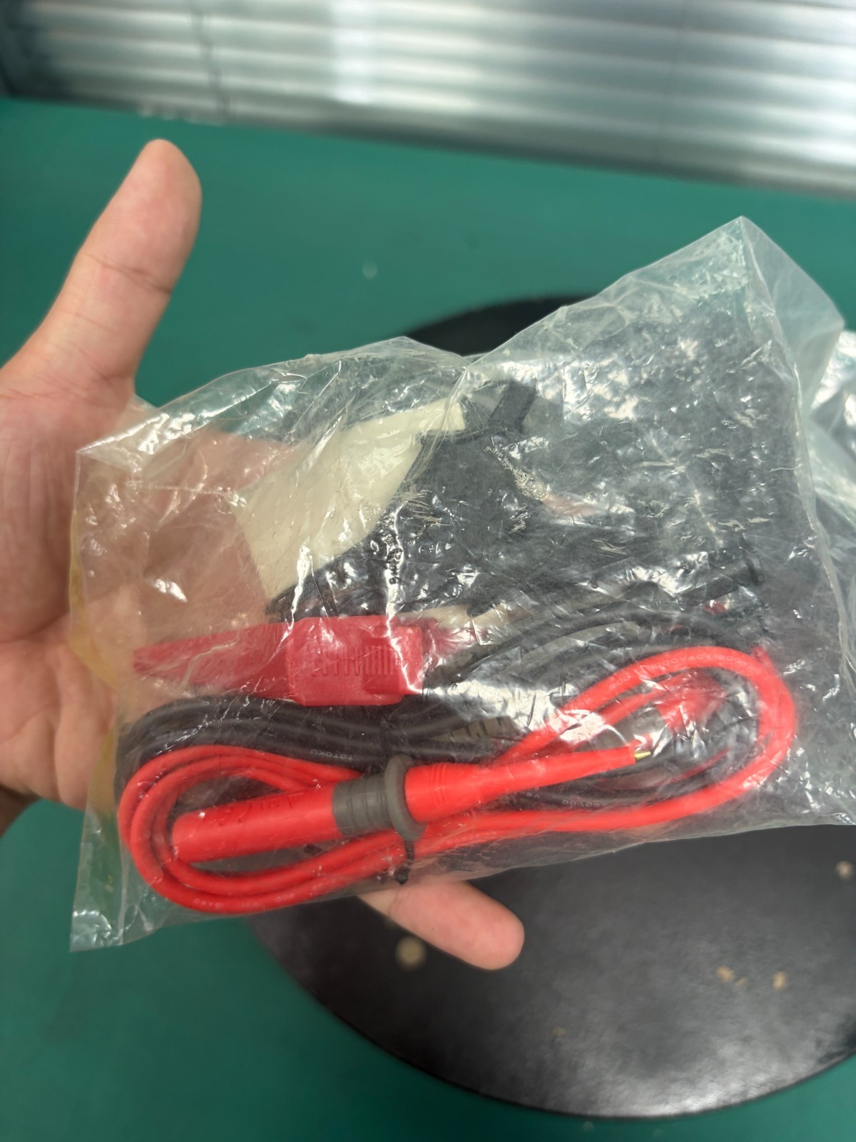 Hioki L2200 Test Lead Set 70cm CAT III 1000V With Probes & Alligator Clips