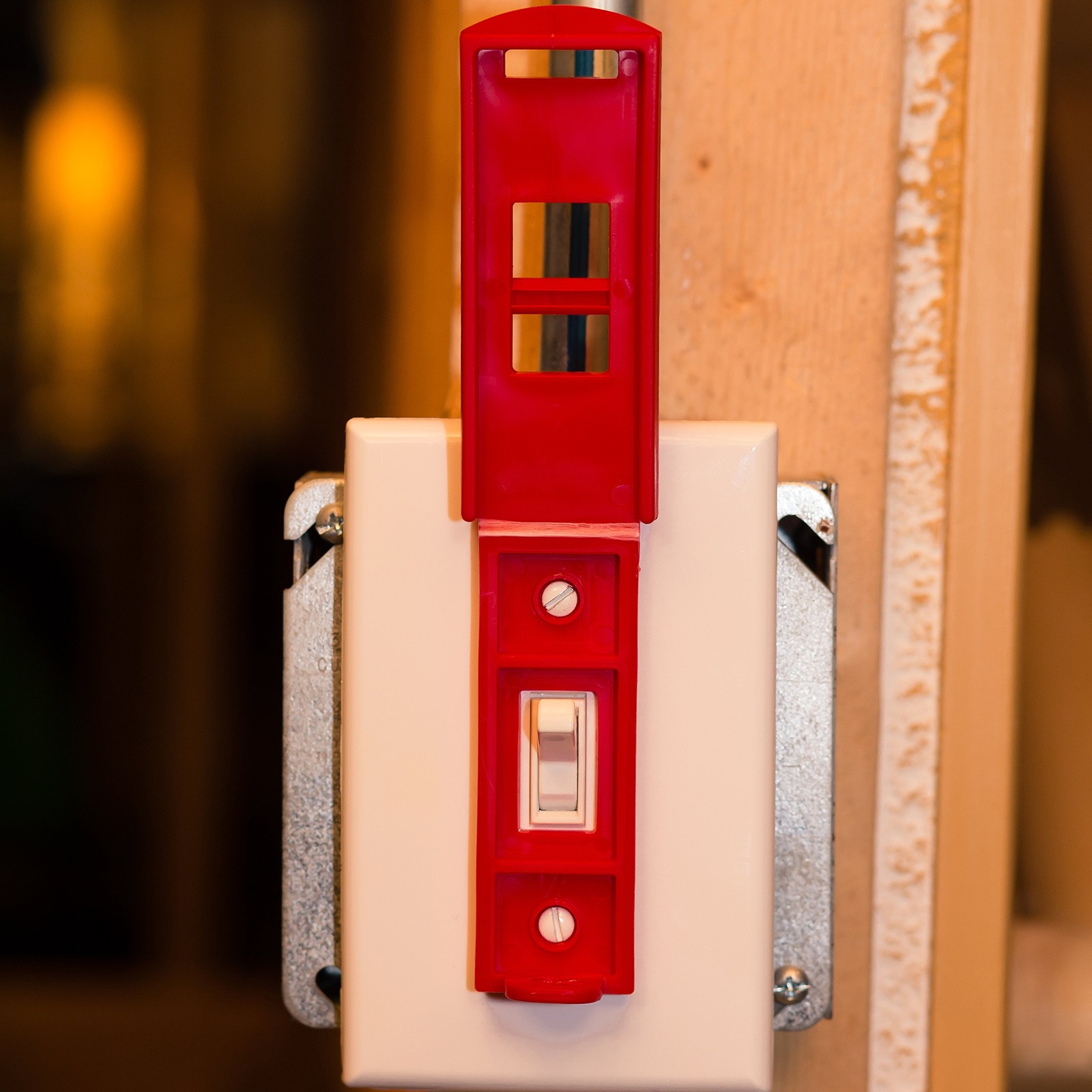Wall Switch Lockout Red Recycled Plastic Paddle Cover Guard Fits 3/8in Padlock