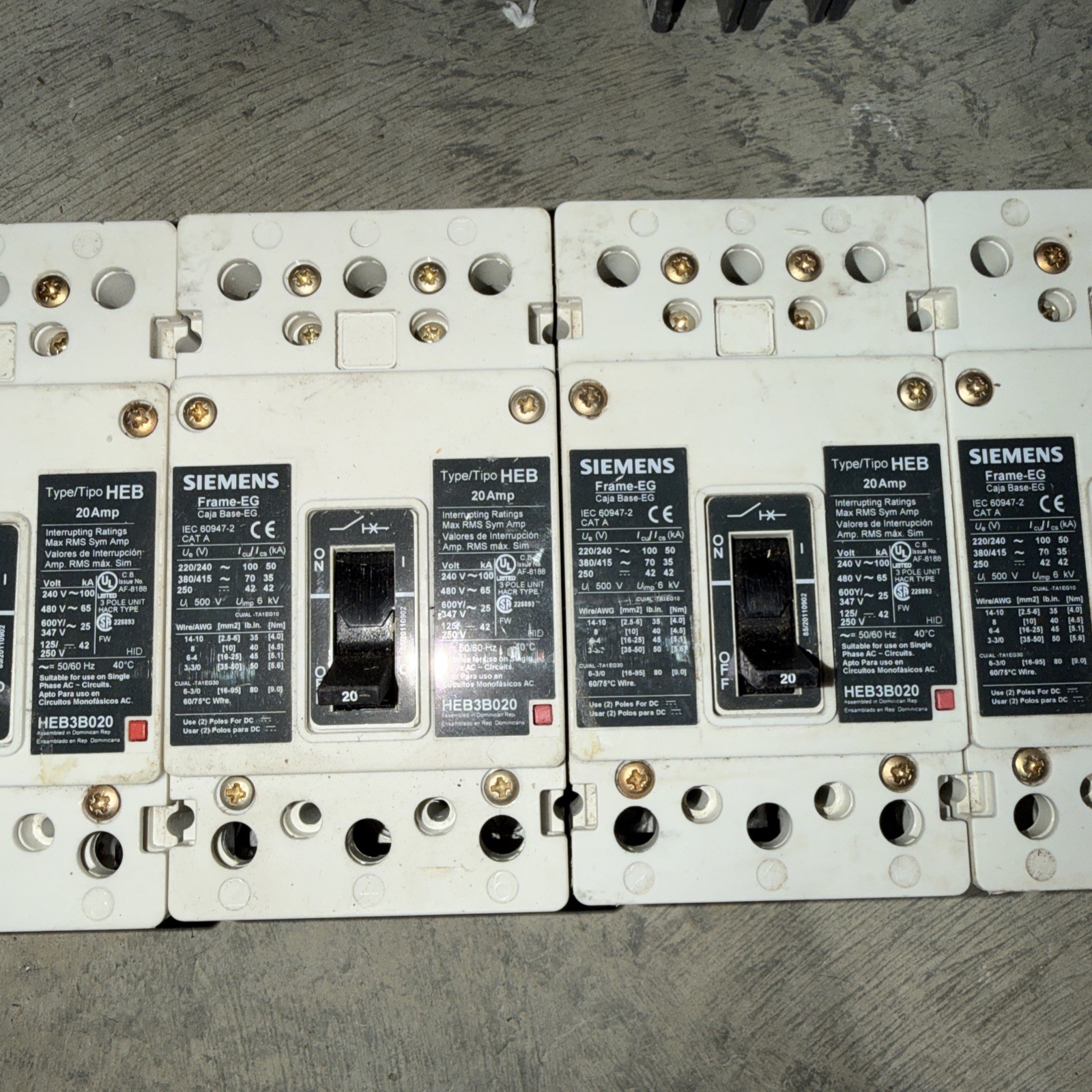 SIEMENS HEB3B020 3 POLE 20 AMP 480 VOLT FRAME EG CIRCUIT BREAKER