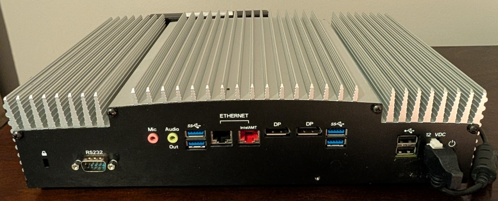 NCR Aloha fileserver. Comes with Firebox and power cables. Monitor not included